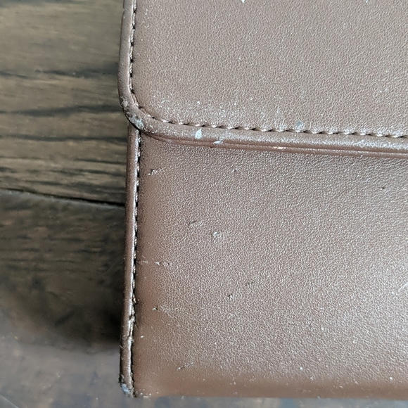 Matt and Nat Wallet - Picture 3 of 3